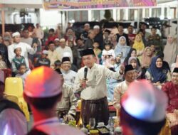 Gubernur Jambi Al Haris Hadiri Festival Arakan Sahur Kuala Tungkal