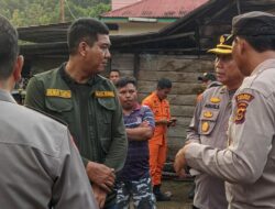 Kunjungi Posko Penyelamatan di Desa Tamiai, Nilwan Yahya Doa-kan Kapolda dan Rombongan Sehat