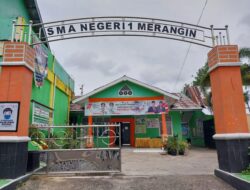 Tak Hanya Favorit, Ratusan Siswa Kurang Mampu SMAN 1 Merangin Terima Beasiswa Keringanan