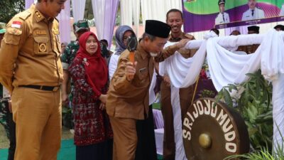 Bupati Merangin H Mashuri dan Wabup Nilwan Yahya Canangkan Kampung Keluarga Berkualitas (KKB).