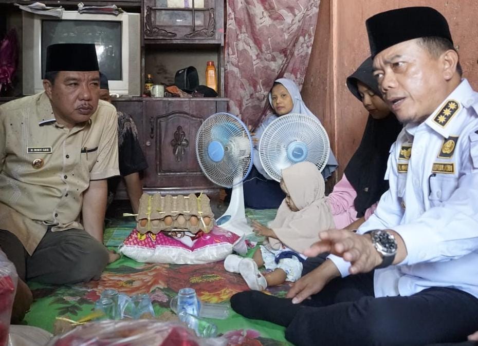 Gubernur Jambi Al Haris bersama Pj Bupati Merangin Mukti pantau langsung kondisi kesehatan dan pertumbuhan anak Stanting di Merangin. Kamis (28/9/2023).