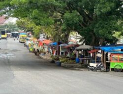 PKL Makin Bias, Trotoar dan Jalan Dijadikan Tempat Jualan, Beranikah Pemerintah Daerah?