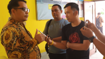 Ketua Satgas Korsupgah KPK RI Maruli Tua saat di wawancara awak media di kantor Inspektorat kabupaten Merangin. Selasa (14/11/2023).