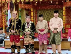 Ketua Edi Purwanto Hadir di Penganugerahan Adat Melayu Jambi Pada Ahmadi Noor Supit
