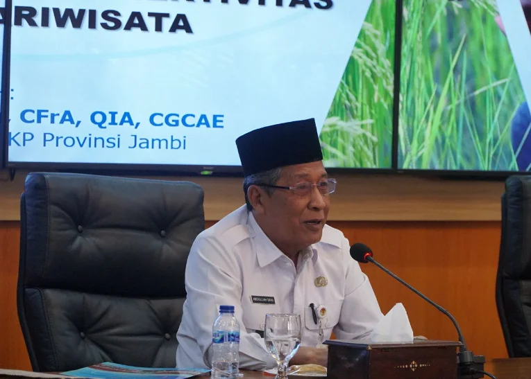 Wakil Gubernur (Wagub) Jambi sekaligus Ketua Tim Percepatan Penurunan Stunting (TPPS) Provinsi Jambi Drs. H. Abdullah Sani, M.Pd.I memimpin rapat Entry Meeting Program Pengawasan Stunting, Pengentasan Kemiskinan dan Sektor UMKM Provinsi Jambi, bertempat di Ruang Vip Rumah Dinas Gubernur Jambi, Rabu (28/02/2024).