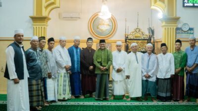 Safari Ramadan H. Maulana di Masjid Baitul Mukhlisin Kebun Handil Kota Jambi