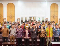 H. Maulana Hadir Ditengah Para Kepsek SD dan SMP N Kota Jambi