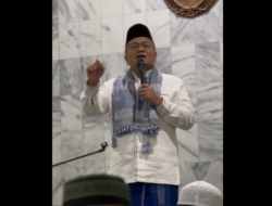 Malam Perdana Ramadan, H. Maulana Menjadi Imam Tarawih di Langgar An-Nur Kebon Handil