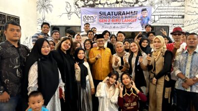 Bakal Calon Walikota Jambi, Dr.dr.H.Maulana, MKM, bersilaturahmi dan buka bersama Gen Z Tim Biru Langit di Kenara Cafe Kebun Handil, Minggu (31/03/2024). 