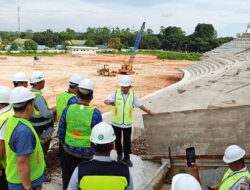 Sidak Proyek Stadion di Pijoan, Gubernur Al Haris Optimis Akhir 2024 Jambi Punya Stadion Sepakbola Megah