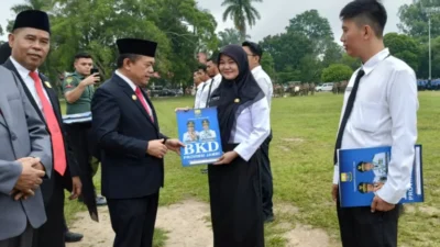 Gubernur Jambi Al Haris serahkan SK PPPK Pemprov Jambi.