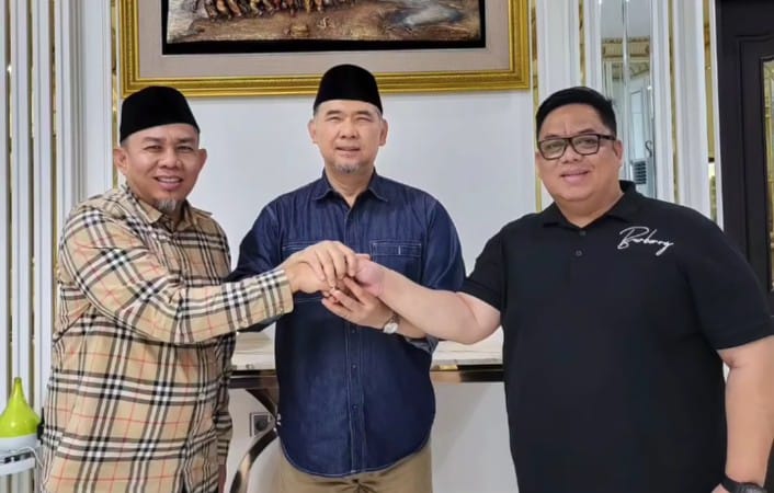 Dari kiri : H Abdul Rahman, Sy Fasha, Andi Muhammad Guntur. Foto: ig Sy Fasha