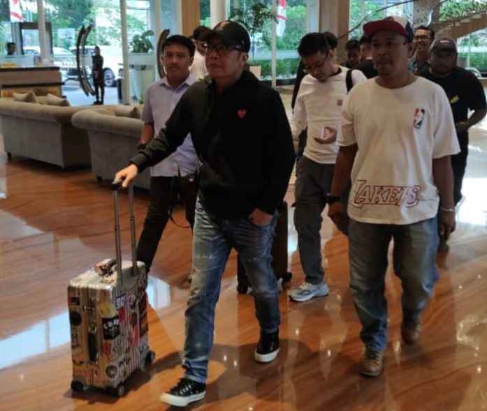 Kedatangan Ari Lasso di Jambi untuk Meriahkan Deklarasi H Abdul Rahman-Andi Muhammad Guntur.