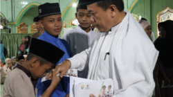 Gubernur Jambi, Al Haris melaksanakan kegiatan safari subuh di Masjid Raya Baitusalam, Desa Kunkai, Kecamatan Bangko, Kabupaten Merangin.