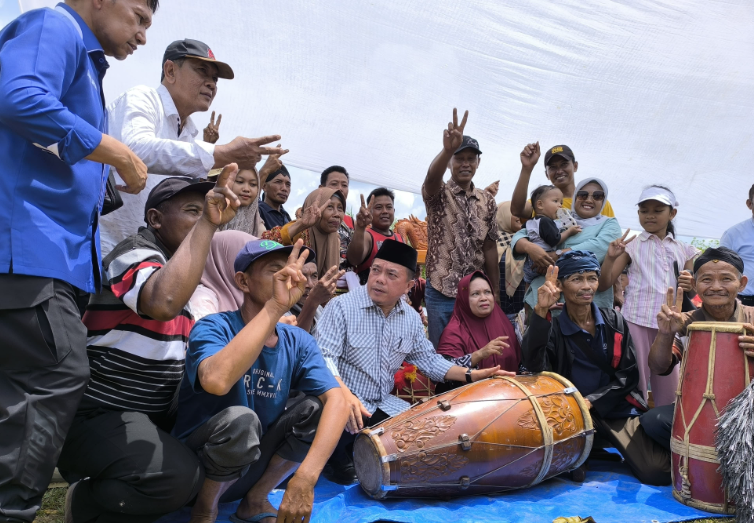 Al Haris Disambut Antusias di Mandiangin Timur Sarolangun