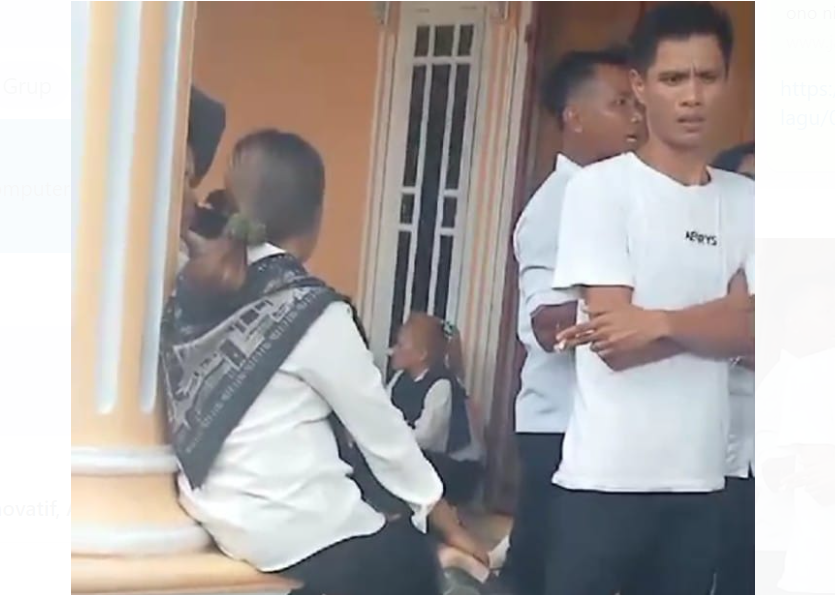 Cagub Jambi RH Diamuk Warga Bungo, Pengamat : Belum Apa-apa Sudah Ingkar Janji