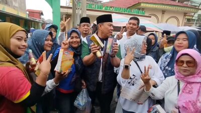 Emak-emak dan Pedagang Pasar Talang Banjar Dukung Cawako-Cawawako Jambi H Abdul Rahman-H Andi Muhammad Guntur