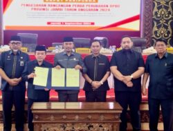 DPRD Bersama Pemprov Jambi Sahkan APBD Perubahan 2024