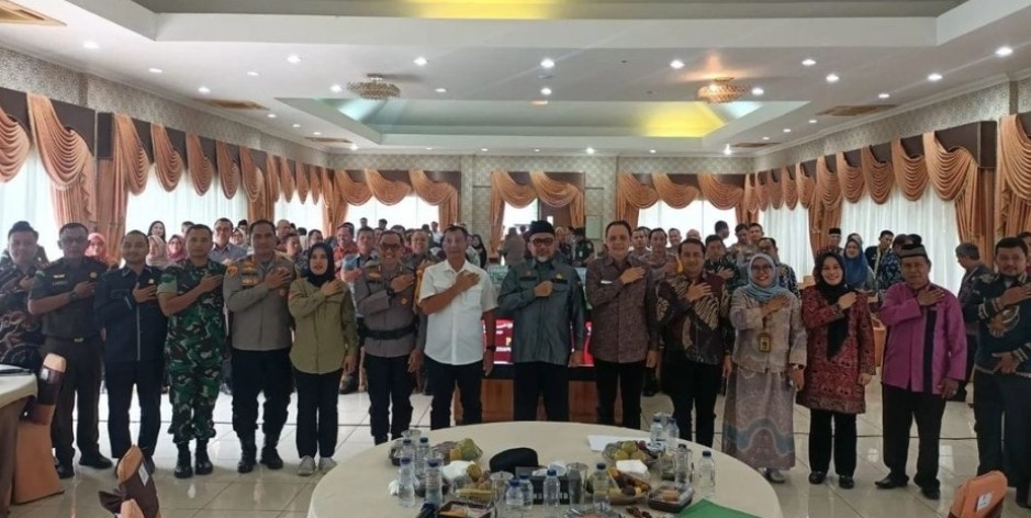 Penjabat sementara (Pjs) Gubernur Jambi Dr. H. Sudirman, SH, MH mengapresiasi kesiapan Pemerintah Kabupaten Tebo beserta Forkopimda dan KPU-Bawaslu jelang pelaksanaan Pilkada Serentak tahun 2024.
