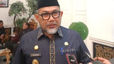 Pjs. Gubernur Sudirman Apresiasi Pandangan Umun Fraksi DPRD Terhadap RAPBD 2025