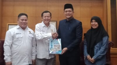 Ketua DPRD Provinsi Jambi M Hafiz Terima Laporan Kinerja Komisi Informasi 2024