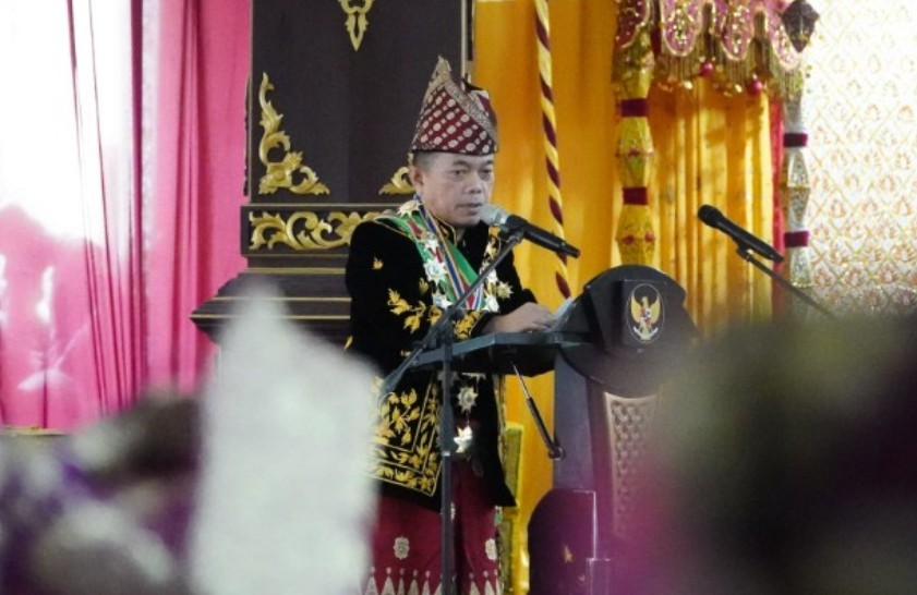 Gubernur Jambi Dr. H. Al Haris, S.Sos., MH menyampaikan bahwa Tali Tigo Sapilin yaitu Pemerintah, Ulama dan Lembaga Adat merupakan pilar penting dalam pembangunan Provinsi Jambi.