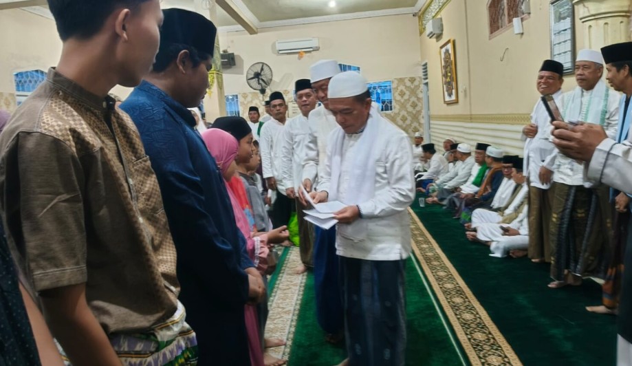 Gubernur Jambi, Al Haris bersama pejabat Pemerintah Provinsi (Pemprov) Jambi
