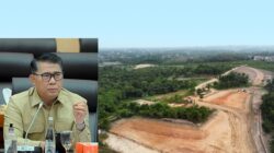 Syarif Fasha (kiri), insert areal stockpile batu bara PT SAS. Foto : Ist
