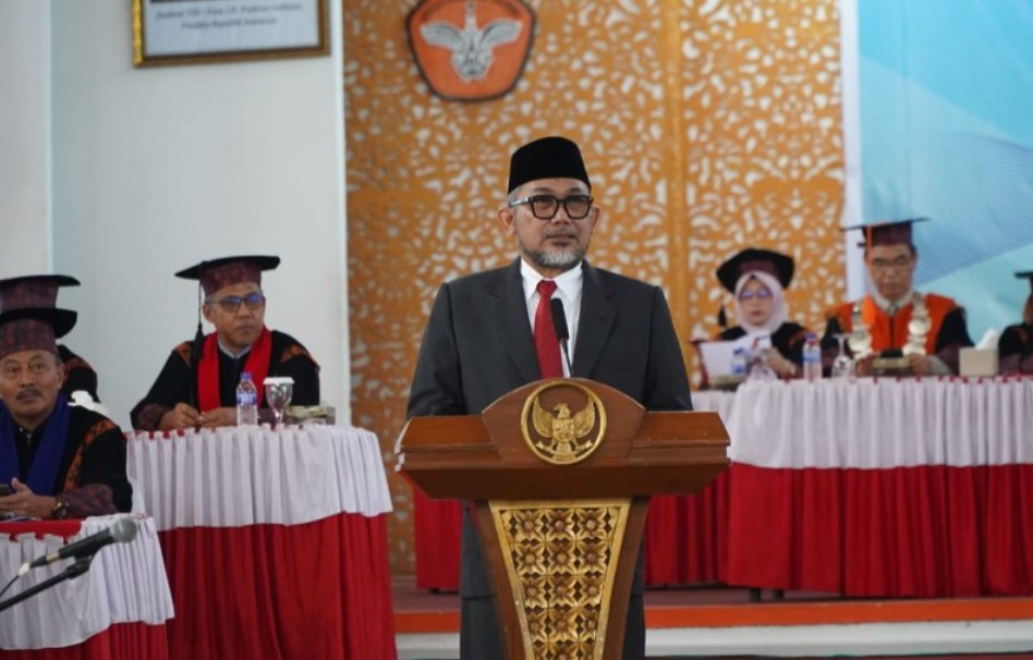 Sekda Sudirman: Wisuda Bukanlah Akhir, Tetapi Awal Pengabdian Untuk Bangsa