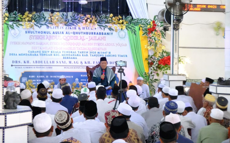 Hadiri Tabligh Akbar Haul Syekh Abdul Qodir Al-Jailani, Wagub Sani: “Alhamdulillah” Adalah Doa Paling Manjur dan Mudah