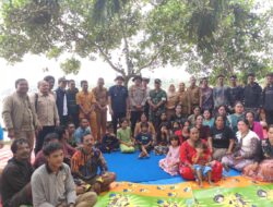 Duduk Bersinggung Lutut, Tumenggung Jon Sebut Bupati M. Syukur Rajo yang Bijak