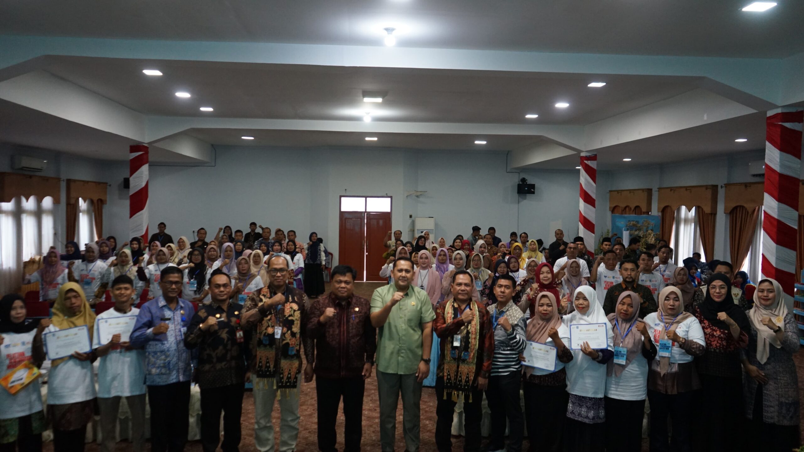 Bupati Merangin H M Syukur (HMS) membuka secara resmi pelatihan bagi pelaku Usaha Mikro, Kecil, dan Menengah (UMKM) di Aula Rumah Dinas Bupati Merangin, Kamis (29/1/2026).