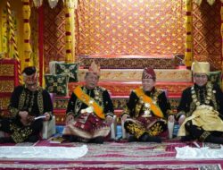 Gubernur Al Haris: Pemberian Gelar Adat Wujud Penghargaan dan Doa