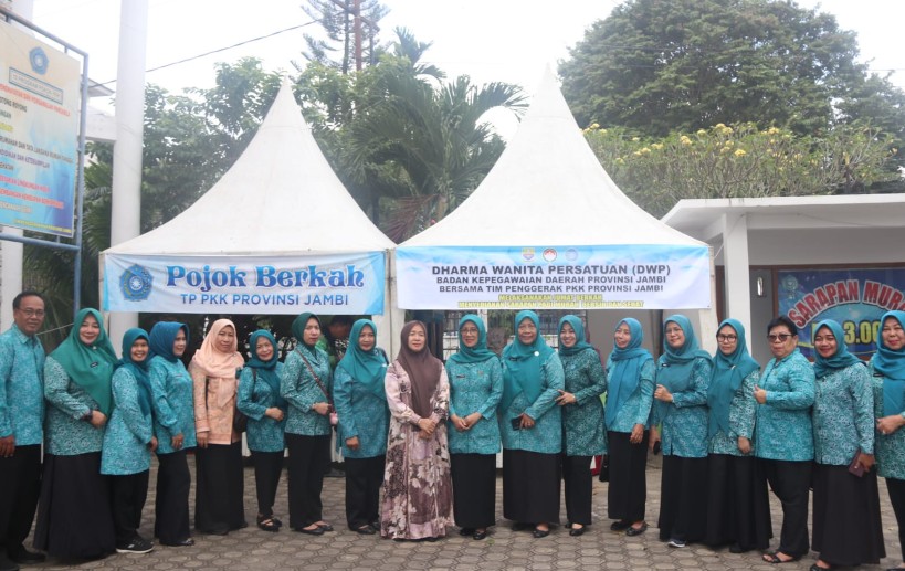 Jumat Berkah TP PKK Jambi, Sarapan Sehat Pagi Hari Bikin Warga Bahagia