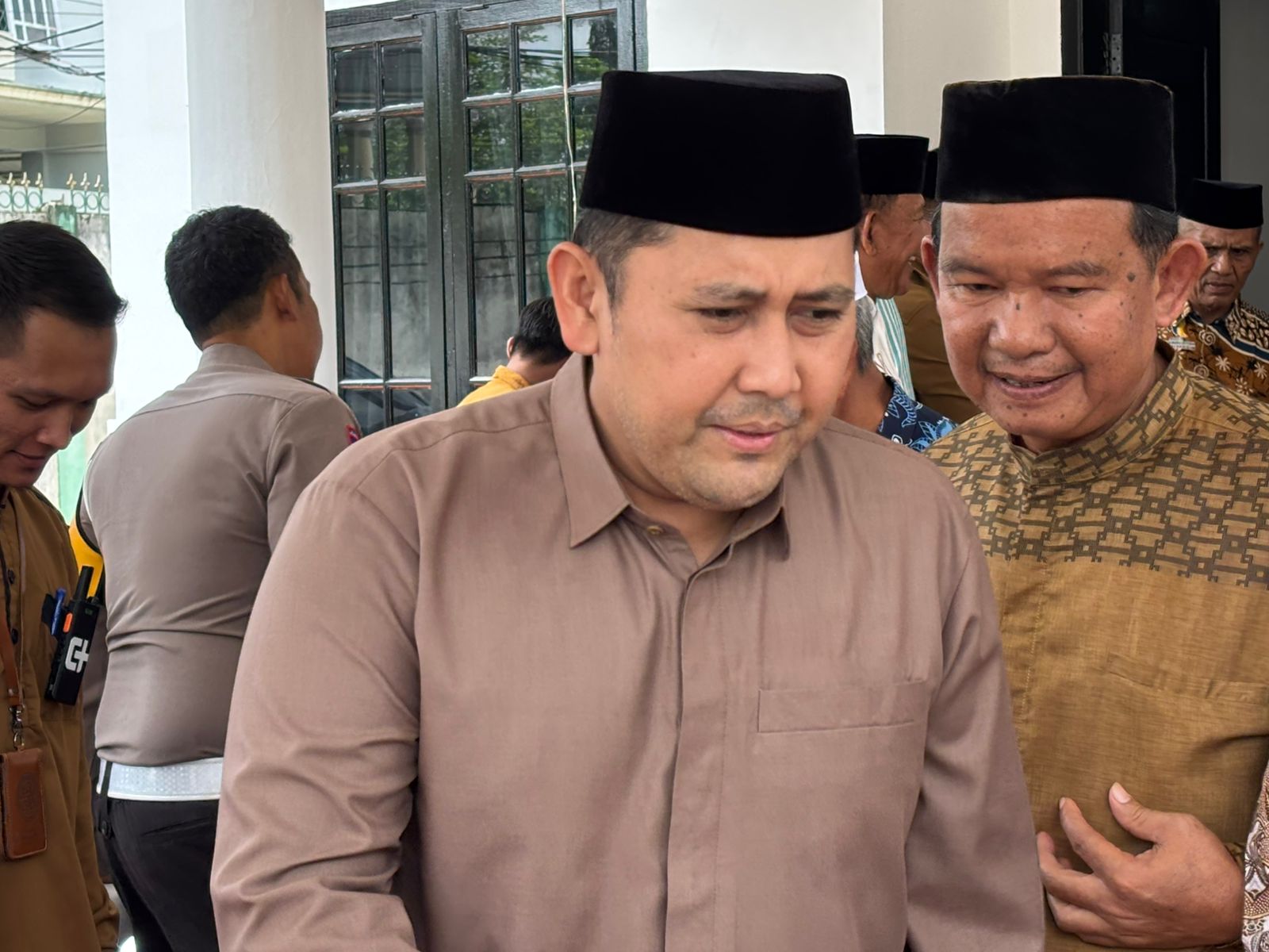Dua Jabatan Pimpinan Tinggi (JPT) Pratama di lingkungan Pemerintah Kabupaten (Pemkab) Merangin hasil seleksi terbuka (Selter) tahun 2025 hingga kini belum juga dilantik. Kedua jabatan tersebut yakni Inspektur Inspektorat Daerah dan Kepala Dinas Kependudukan dan Pencatatan Sipil (Dukcapil) Merangin.