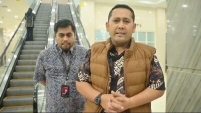 Bupati Merangin H M. Syukur, mengimbau masyarakat khususnya para Aparatur Sipil Negara (ASN) di Kabupaten Merangin untuk tetap tenang dan memberikan kepercayaan kepada manajemen Bank Jambi.
