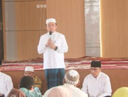 Gubernur Al Haris Buka Puasa Bersama Warga Sekitar Rumah Dinas