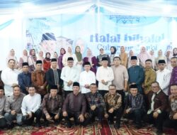 Halal Bihalal Sekaligus Open House di Kediaman Pribadi, Gubernur Al Haris Tekankan Pererat Kebersamaan