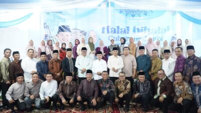 Halal Bihalal Sekaligus Open House di Kediaman Pribadi, Gubernur Al Haris Tekankan Pererat Kebersamaan