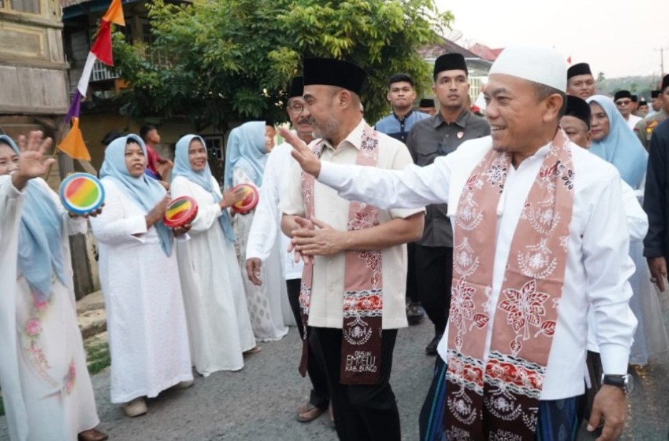 Mengenang H. Hanafi di Masjid Tertua Bungo, Gubernur Al Haris Teguhkan Pembangunan untuk Rakyat