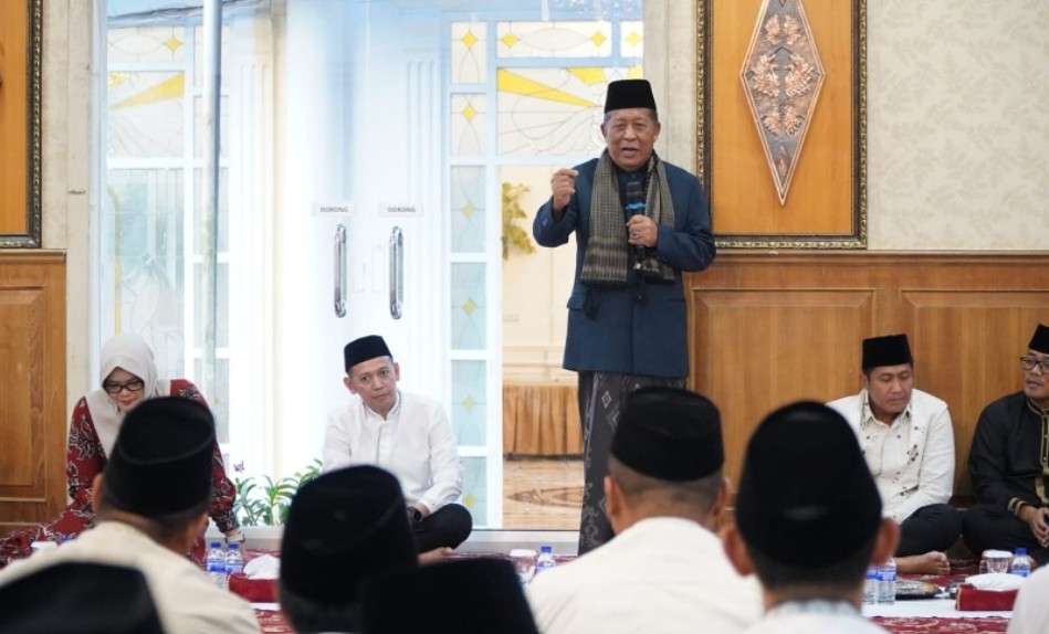Safari Ramadhan di Tanjab Timur, Wagub Sani Serahkan Bantuan Stunting, CSR Hingga BAZNAS