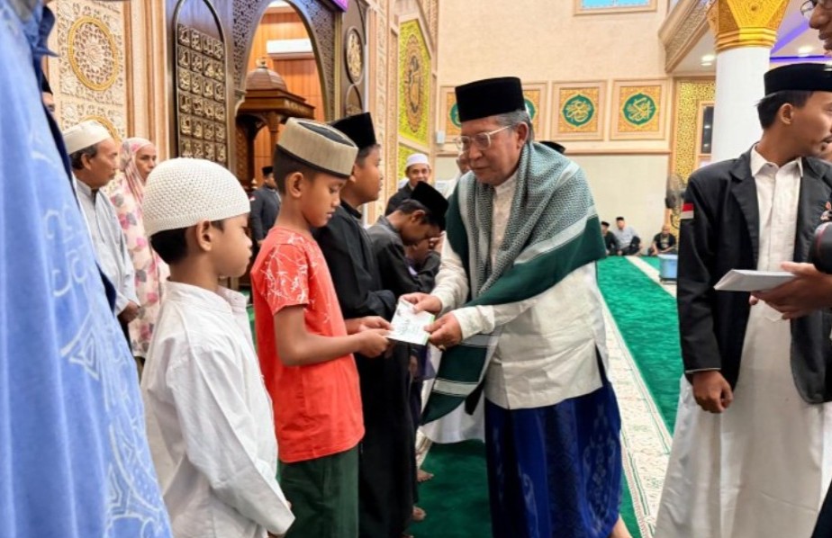 Qiyammul Lail Itikab Malam ke-25 Ramadhan: Wagub Sani Sholat Hajat, Tahajud, Taubah dan Hadiri Milad ke-8 Pejuang Subuh
