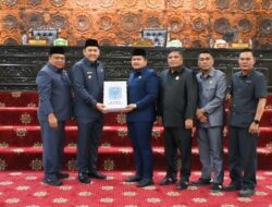 LKPJ Bupati 2025 Diwarnai Catatan, Bupati M. Syukur: Ini Bahan Evaluasi Pembangunan