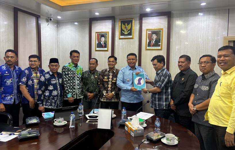 Bersama Bupati Tanjabtim, Pansus I DPRD Jambi Bahas Percepatan Realisasi PI 10 Persen