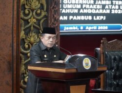 Gubernur Al Haris Sampaikan Jawaban atas Pandangan Umum Fraksi DPRD Terhadap LKPJ 2025, Tegaskan Komitmen Penguatan Fiskal dan Pelayanan Publik