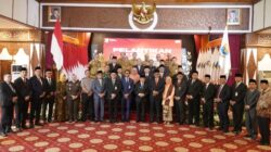 Lantik Sudirman sebagai Komisaris Utama Bank Jambi, Gubernur Al Haris Minta Pembenahan dan Kemandirian Bank Jambi