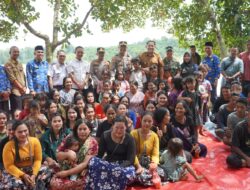 Salurkan Bantuan Keramba dan Jaringan Listrik, Bupati M. Syukur Ingin Warga SAD Berkembang