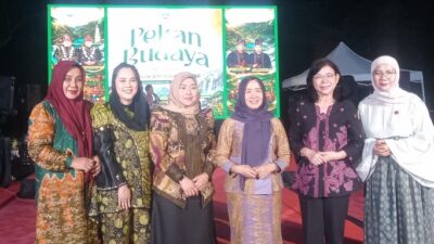 Hj Hesnidar Haris Harapkan Pekan Budaya Jadi Benteng Generasi Muda dari Budaya Luar