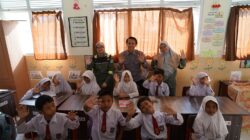 PetroChina Perkuat Akses Pendidikan di Tanjab Barat dan Timur, Siapkan Beasiswa hingga 1.000 Set Meja-Kursi Sekolah
