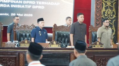 Gubernur Al Haris Hadiri Rapat Paripurna DPRD: Dukung Penguatan Ranperda Inisiatif Dewan